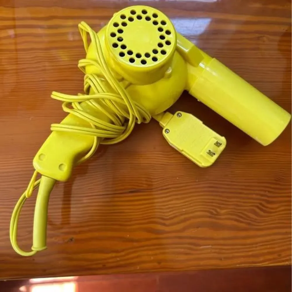 Collectible Yellow Dog Conairpro